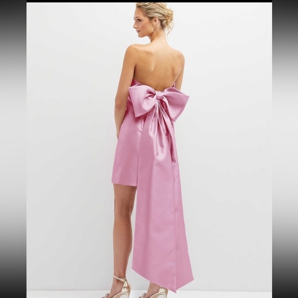 STRAPLESS SATIN COLUMN MINI DRESS WITH OVERSIZED BOW IN POWDER PINK - Picture 2 of 2